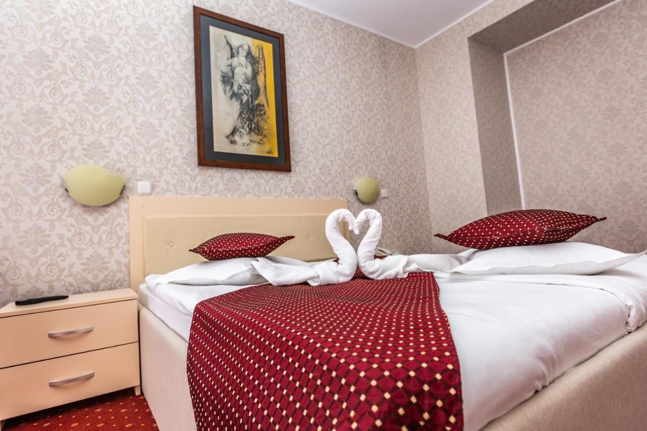 Отель Hotel Miraj Пояна-Брашов-36