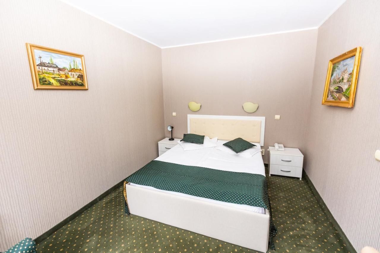 Отель Hotel Miraj Пояна-Брашов-37