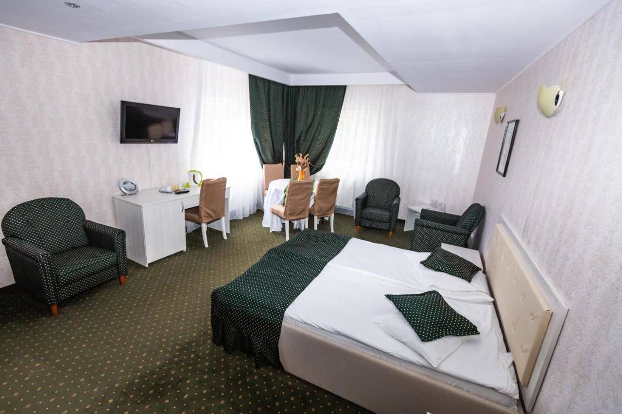 Отель Hotel Miraj Пояна-Брашов-38