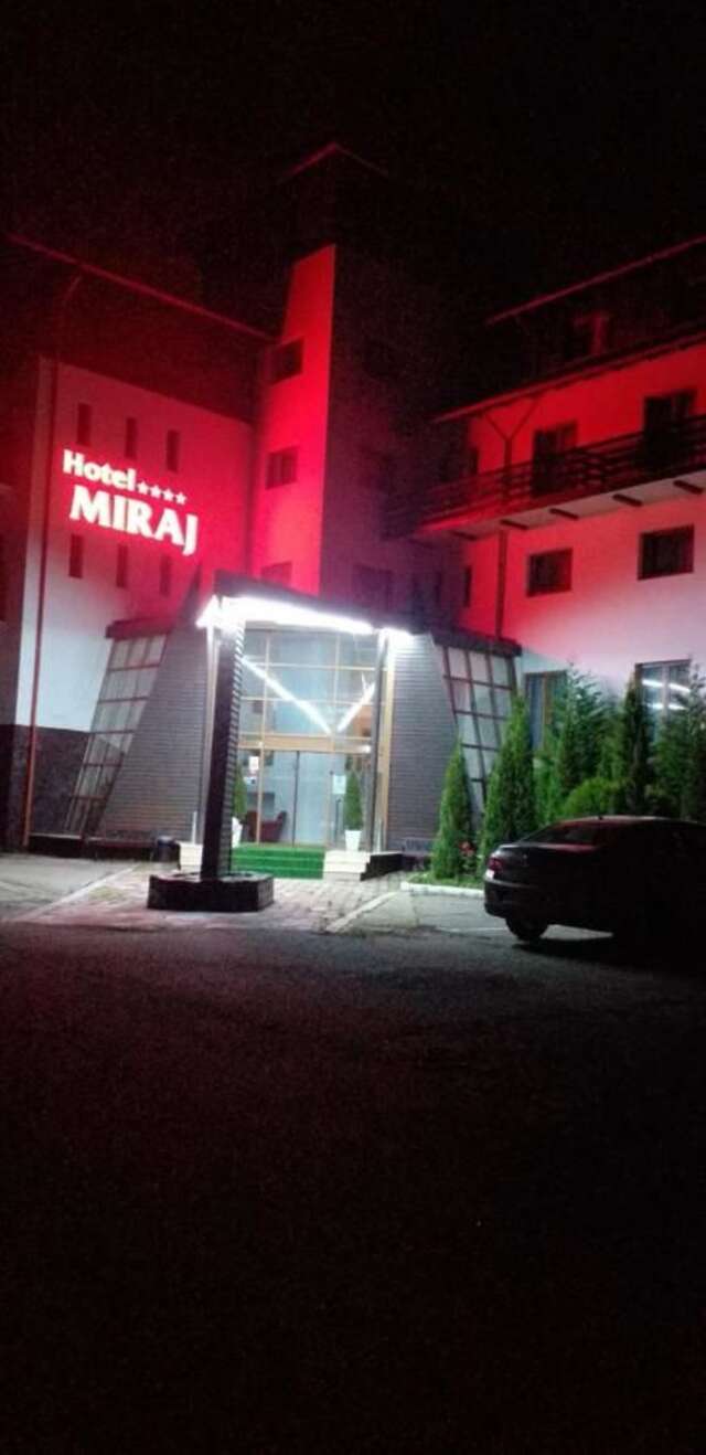 Отель Hotel Miraj Пояна-Брашов-17